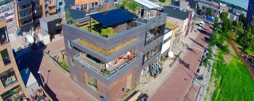 Triple-Solar-PVT-paneel-warmtepomppaneel-overkapping-Atelier Buiksloterham