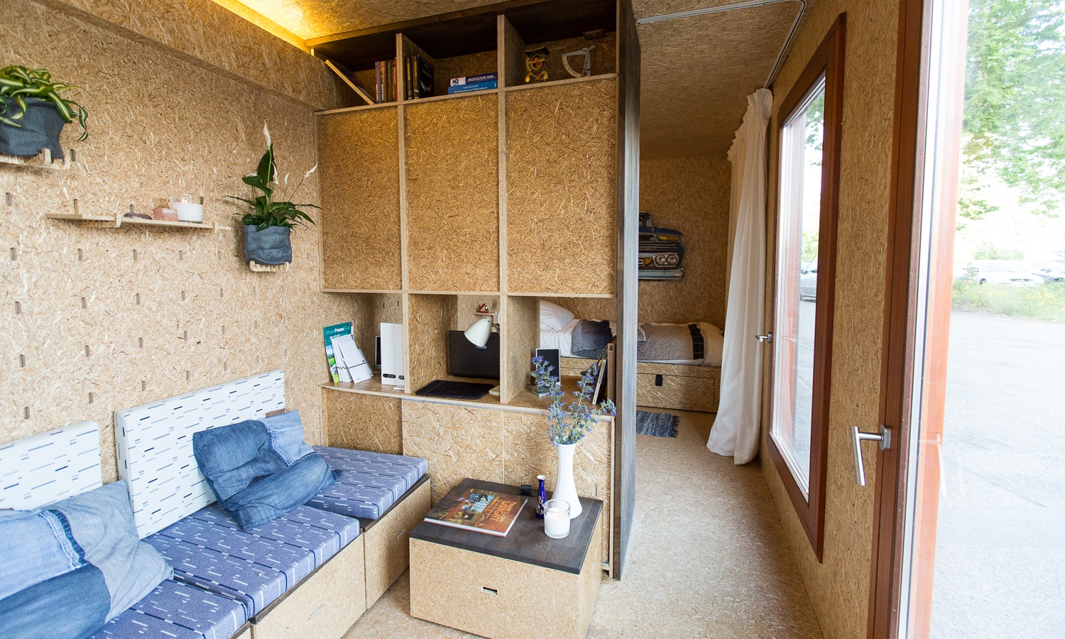 Triple Solar PVT paneel Tiny house Sustainer interieur