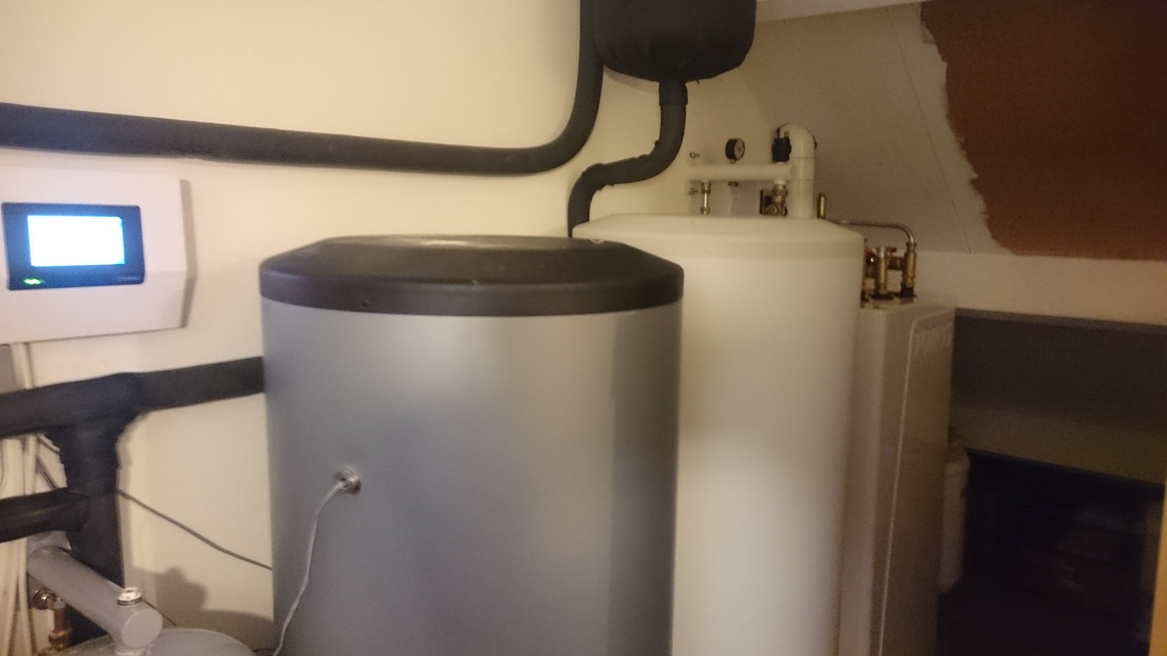 Triple-Solar-Nibe-warmtepomp-PVT-paneel-zonnepaneel-warmtepomppaneel-installatie-vervangt-cv-ketel-01