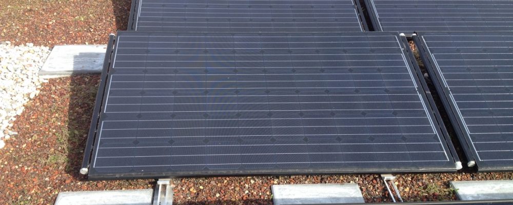 Triple Solar PVT warmtepomp paneel amundsen panelen groot Amundsenhof PVT panelen